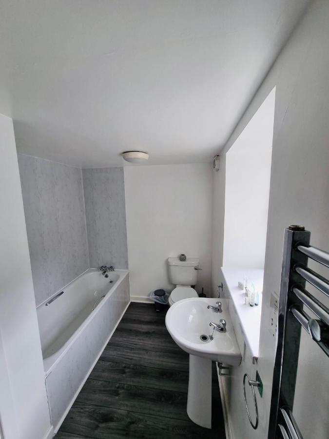 The Crown Inn Ystalyfera المظهر الخارجي الصورة